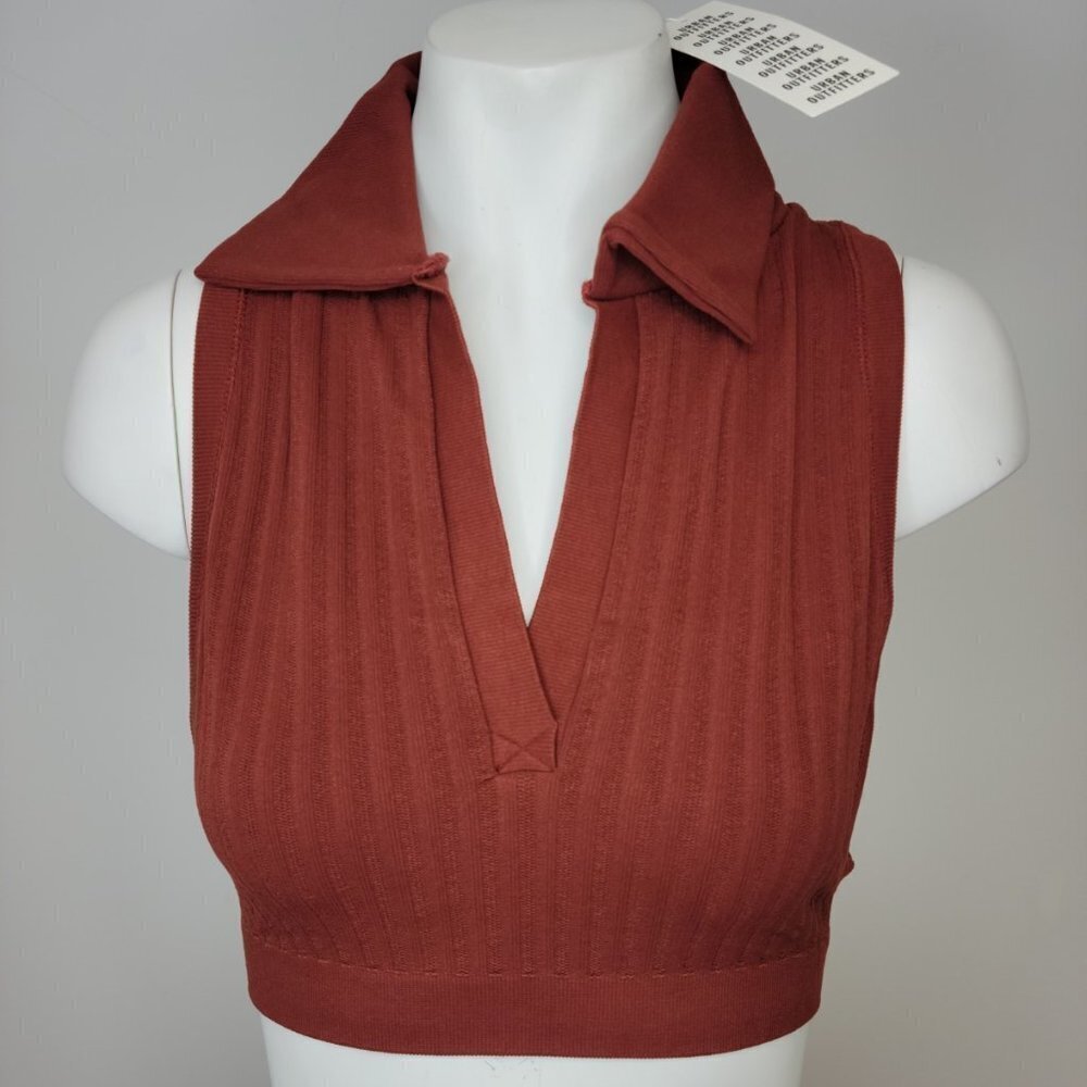 Urban Outfitters Out From Under Collared Top V Neck Stretch Size Medium NWT